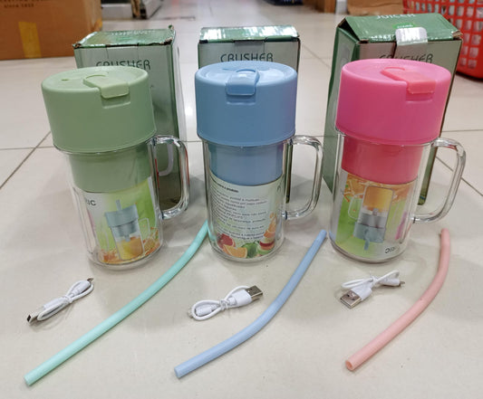 Portable crusher juicer